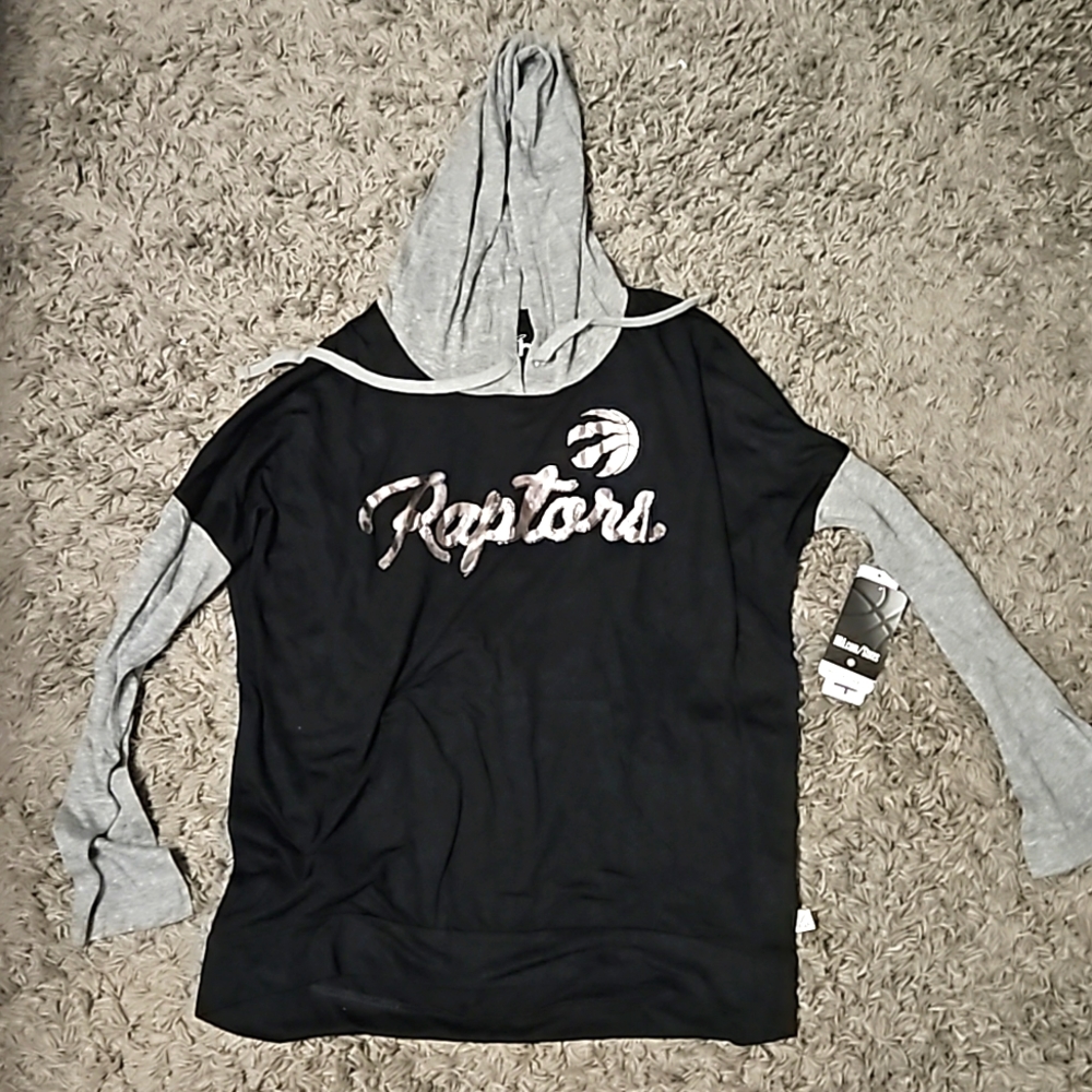 BNWT Toronto Raptors long sleeve hooded top